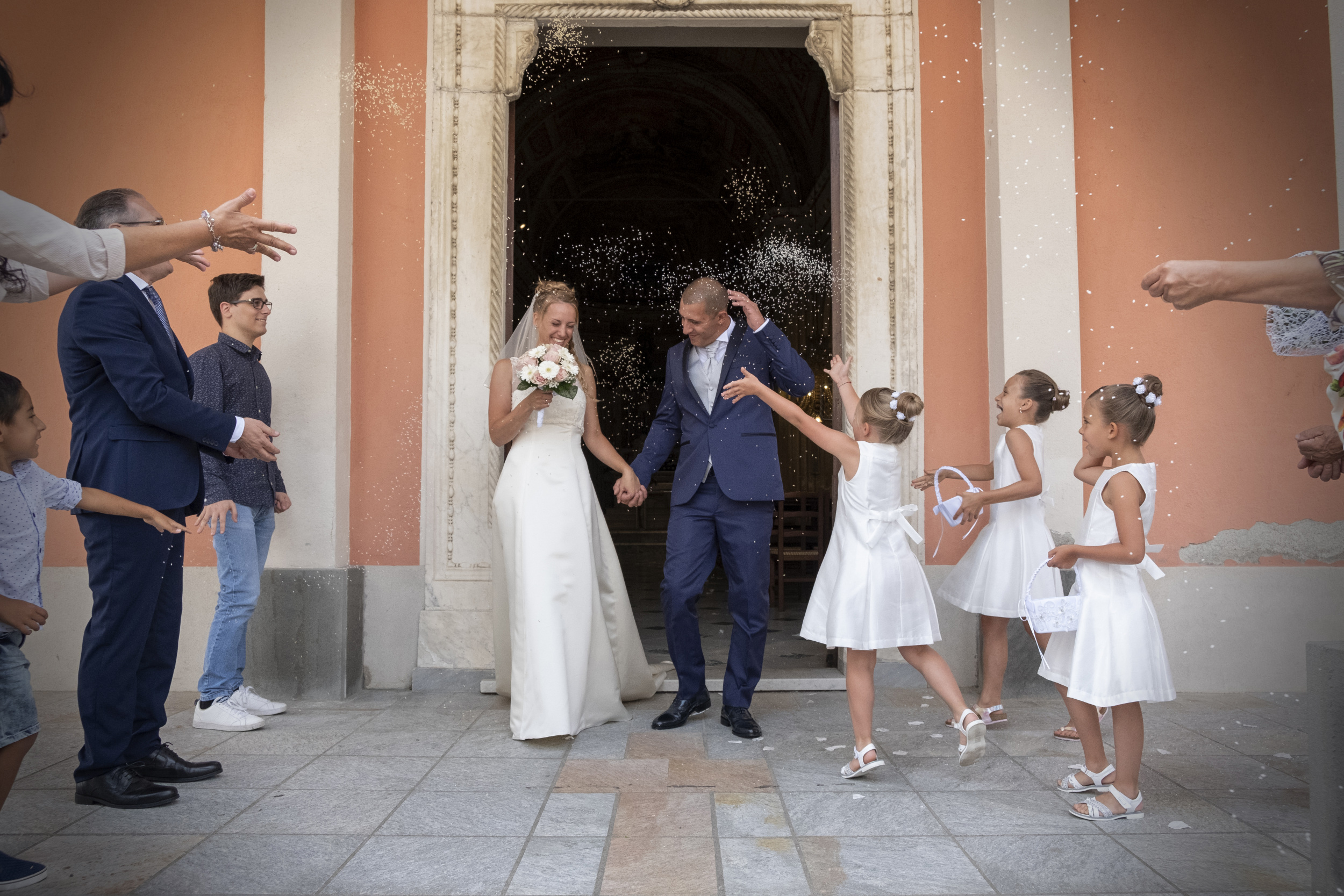 Lancio del riso agli sposi